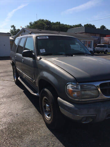 1999 Ford Explorer for sale at Mike Hunter Auto Sales in Terre Haute IN