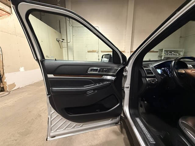2017 Ford Explorer Limited
