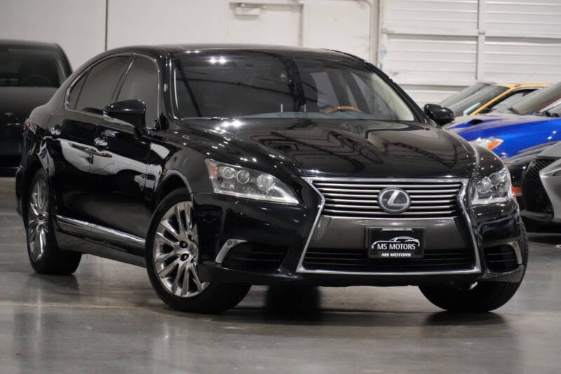 2015 Lexus LS L's photo