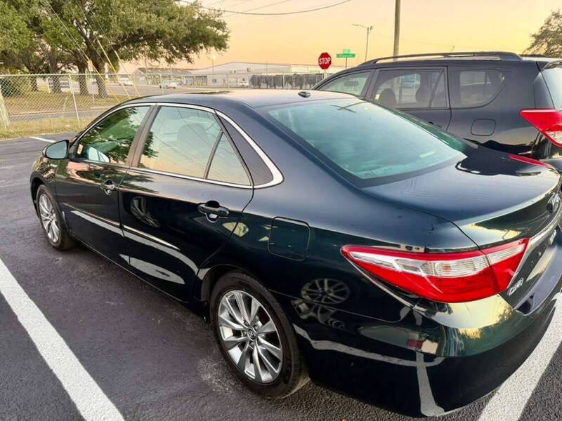 2015 Toyota Camry Hybrid XLE