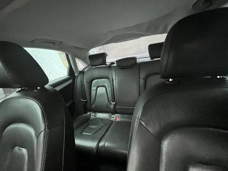 2009 Audi A4 2.0T quattro Premium