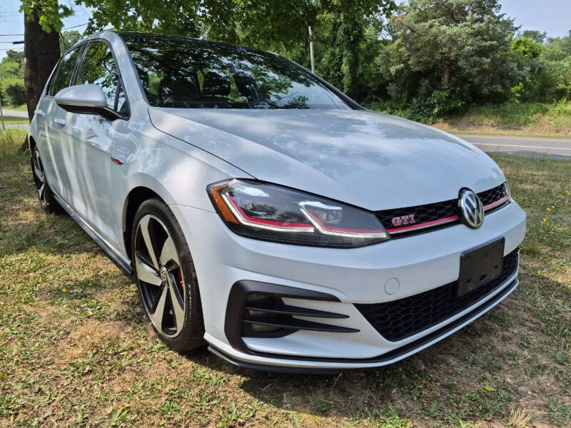 2020 Volkswagen Golf GTI SE