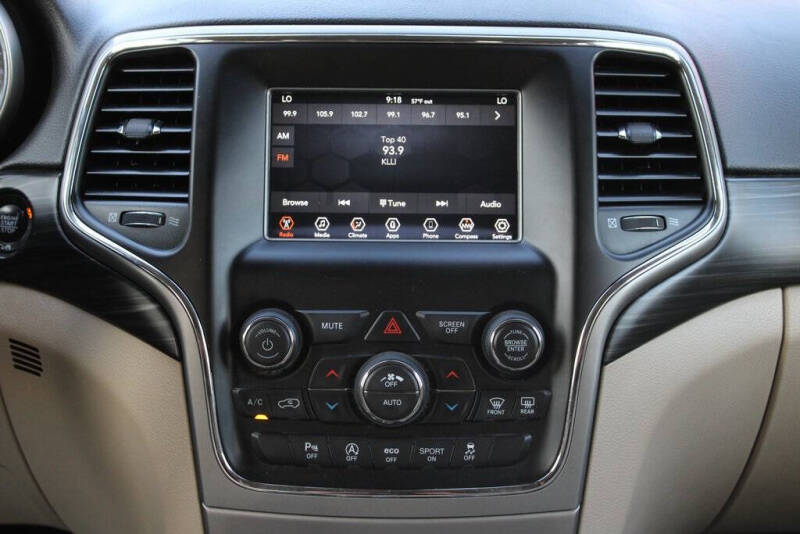 2020 Jeep Grand Cherokee Laredo