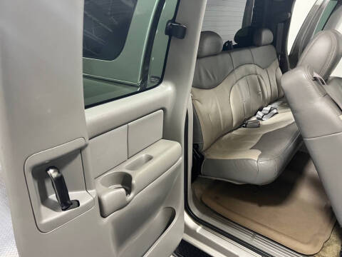 2002 GMC Sierra 1500 Denali