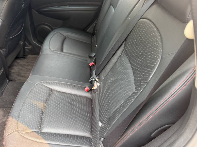 2011 Nissan Rogue SV