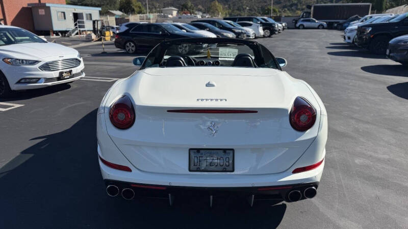 2015 Ferrari California T