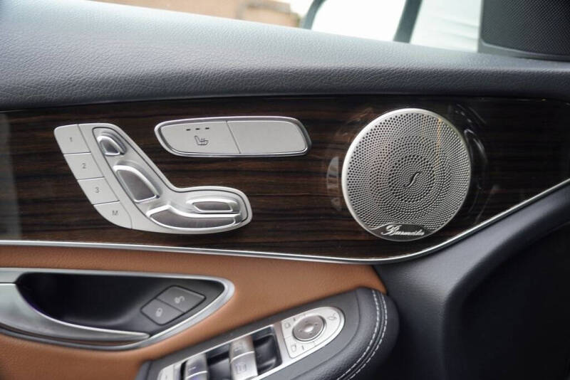 2021 Mercedes-Benz GLC GLC 300