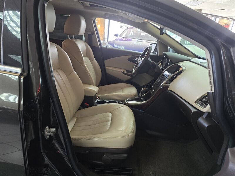 2012 Buick Verano Leather Group