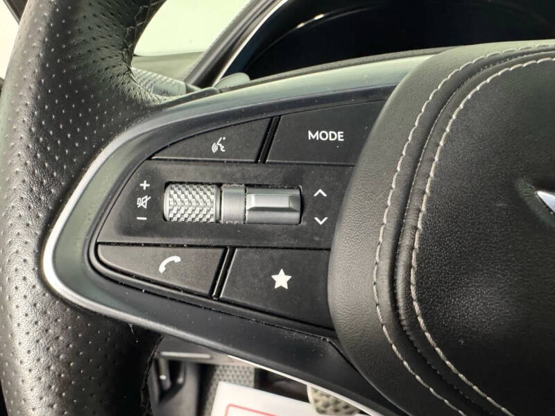 2023 Genesis GV70 2.5T Standard