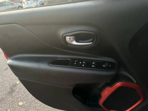 2022 Jeep Renegade Trailhawk