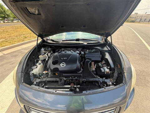 2010 Nissan Maxima