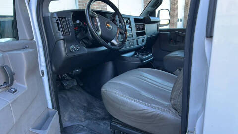 2018 Chevrolet Express 2500