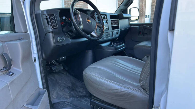 2018 Chevrolet Express 2500