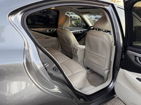 2015 Infiniti Q50 Premium