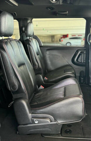 2016 Dodge Grand Caravan R/T