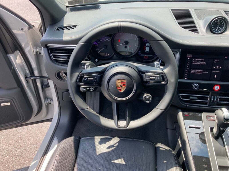 2025 Porsche Macan S