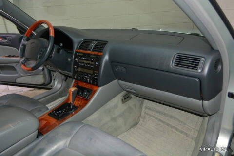 1998 Lexus LS 400
