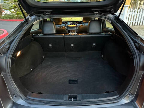 2016 Toyota Prius Three Touring