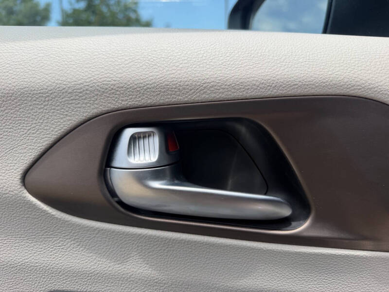 2017 Chrysler Pacifica Touring