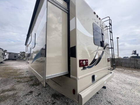 2017 Thor Motor Coach ACE BUNK HOUSE