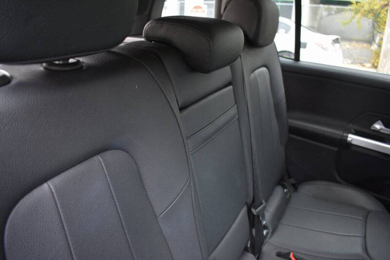 2024 Mercedes-Benz GLB GLB 250