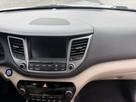 2017 Hyundai Tucson SE Plus