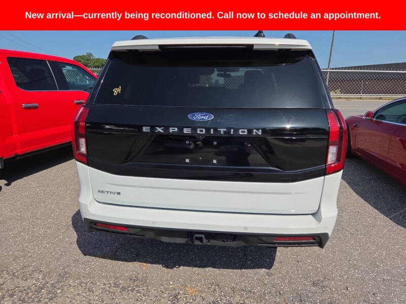 2025 Ford Expedition Active