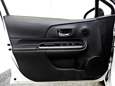 2016 Toyota Prius c Four