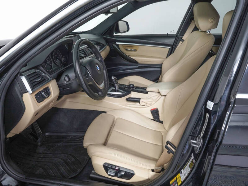 2017 BMW 3 Series 330e iPerformance