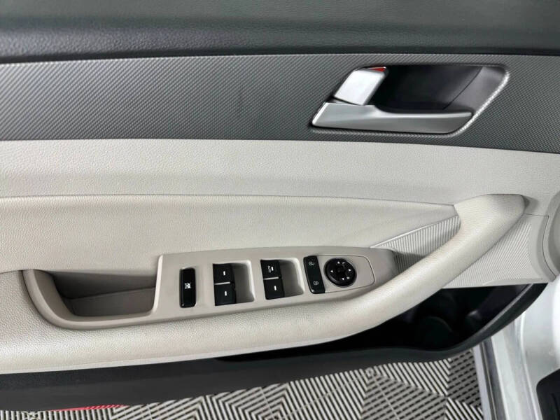 2016 Hyundai Sonata Hybrid SE