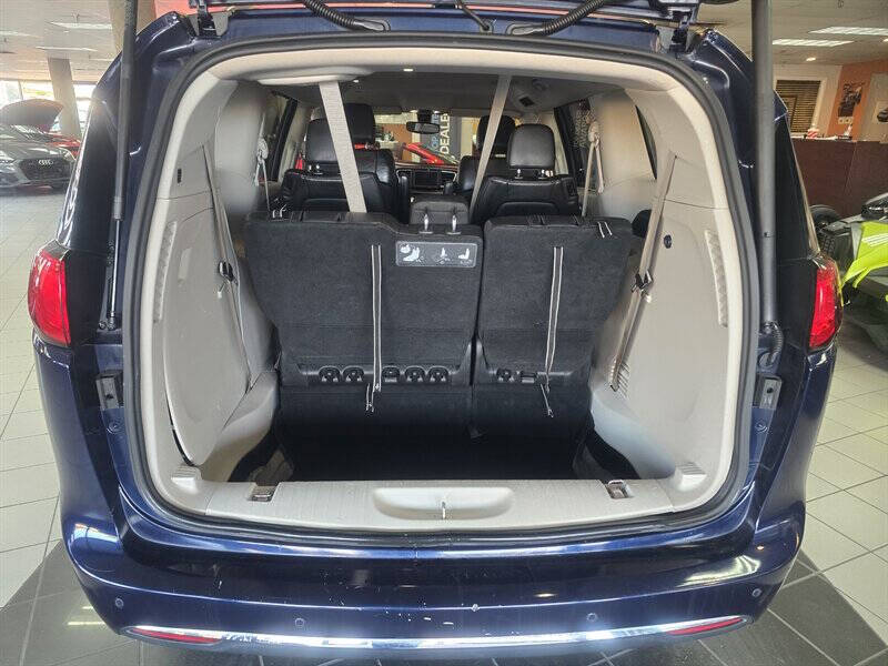 2020 Chrysler Pacifica Touring L