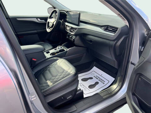 2023 Ford Escape Platinum