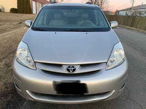 2008 Toyota Sienna for sale at Luxury Cars Xchange in Lockport IL