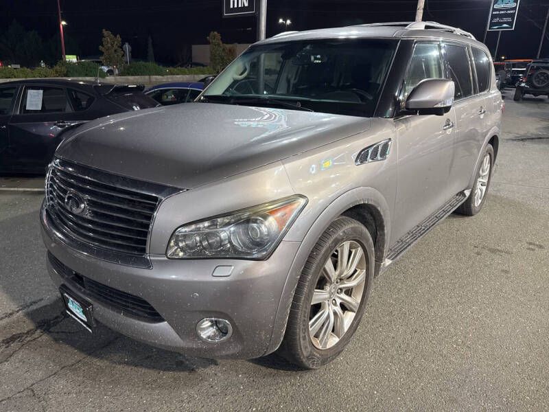 2011 INFINITI QX 56's photo