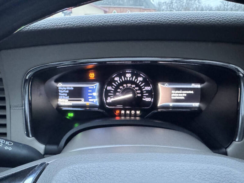 2016 Lincoln Navigator Select