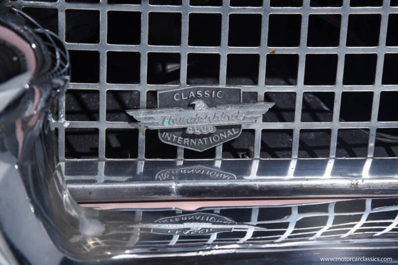 1957 Ford Thunderbird