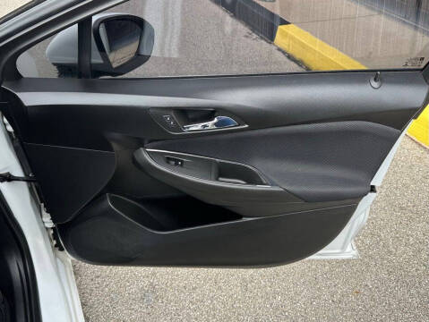 2017 Chevrolet Cruze LT Auto