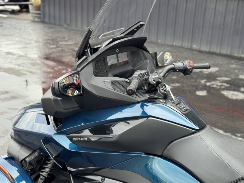 2023 Can-Am Spyder RT Limited