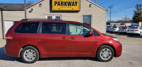 2011 Toyota Sienna for sale at Parkway Motors in Springfield IL