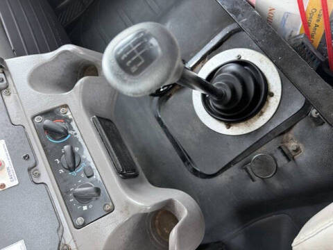 2015 Freightliner M2 106