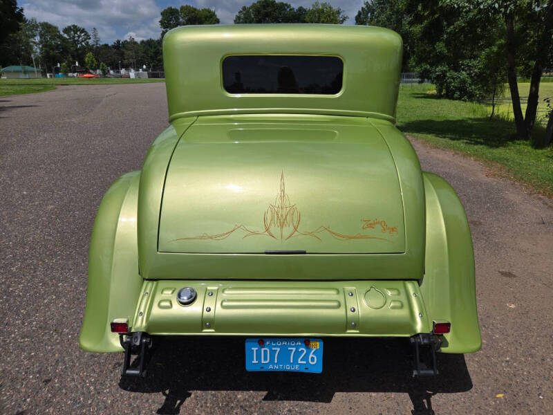 1930 Dodge 5-Window Coupe