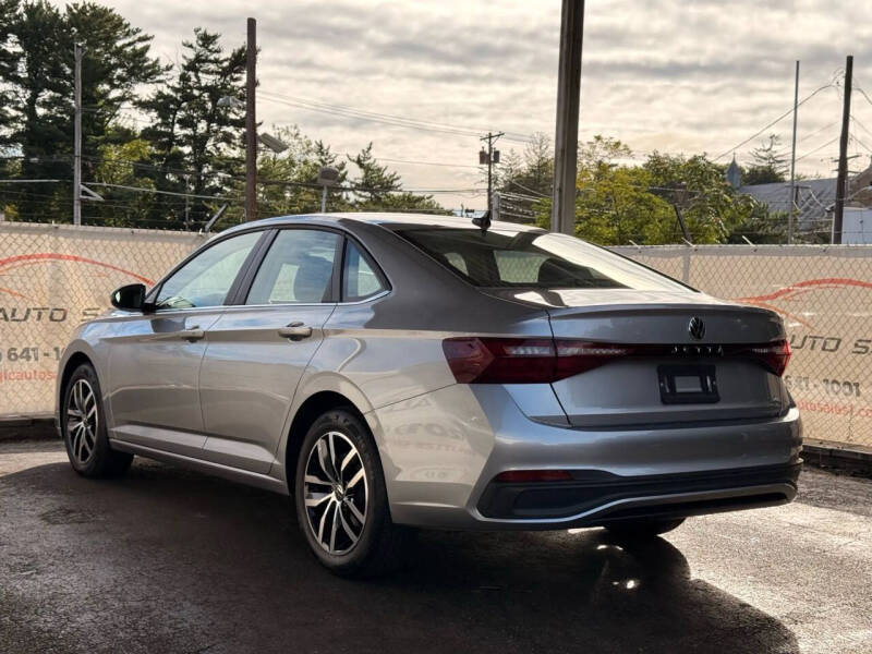 2025 Volkswagen Jetta SE