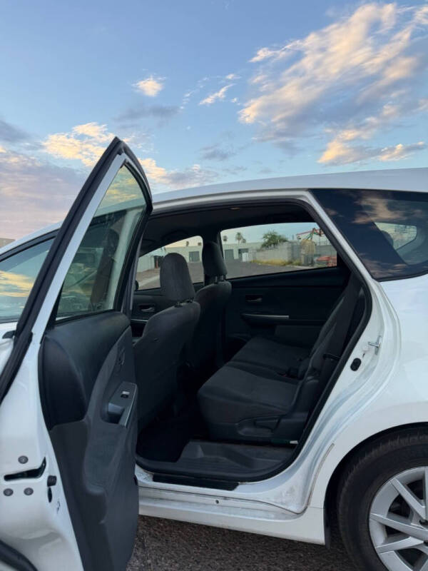 2014 Toyota Prius v