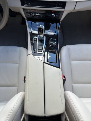 2014 BMW 5 Series 528i