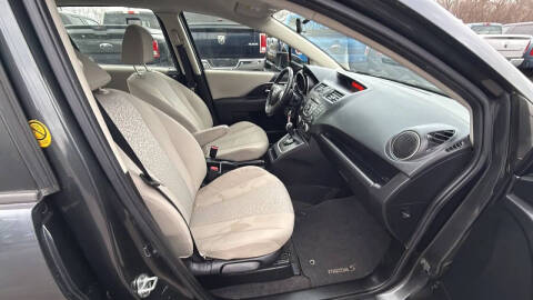 2012 Mazda MAZDA5 Touring