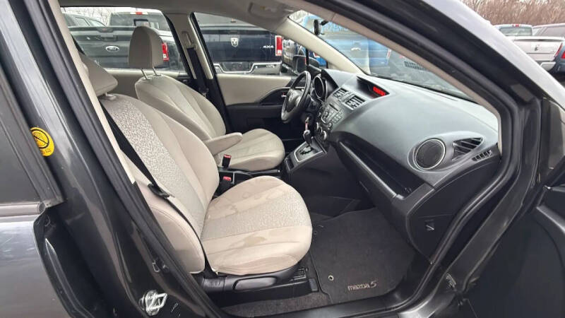 2012 Mazda MAZDA5 Touring