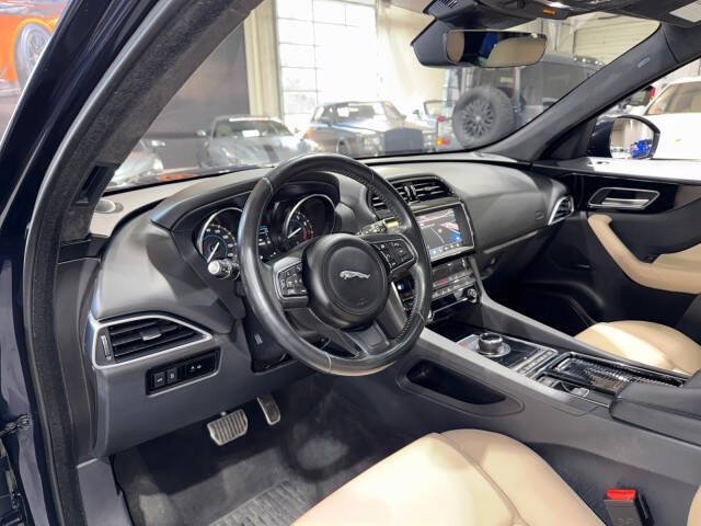 2019 Jaguar F-PACE 30t Premium