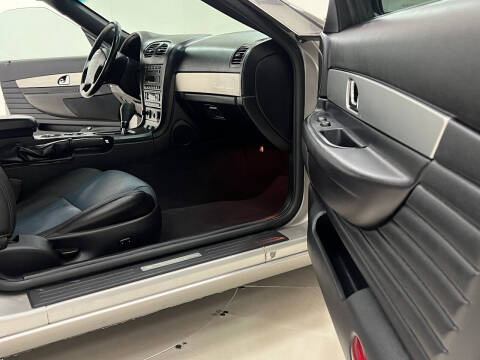 2005 Ford Thunderbird Deluxe