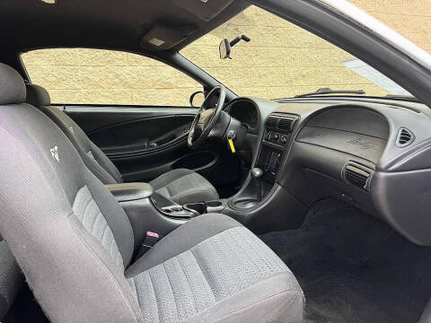 2000 Ford Mustang GT