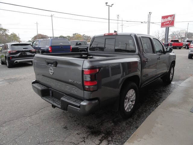2022 Nissan Frontier SV